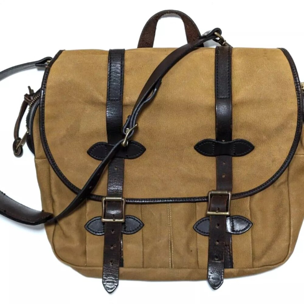 Filson 240 Carry-On Field Bag